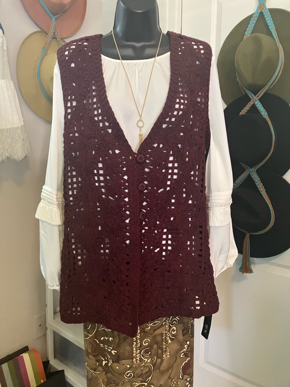Vintage Crochet V-Neck Vest in Burgundy
